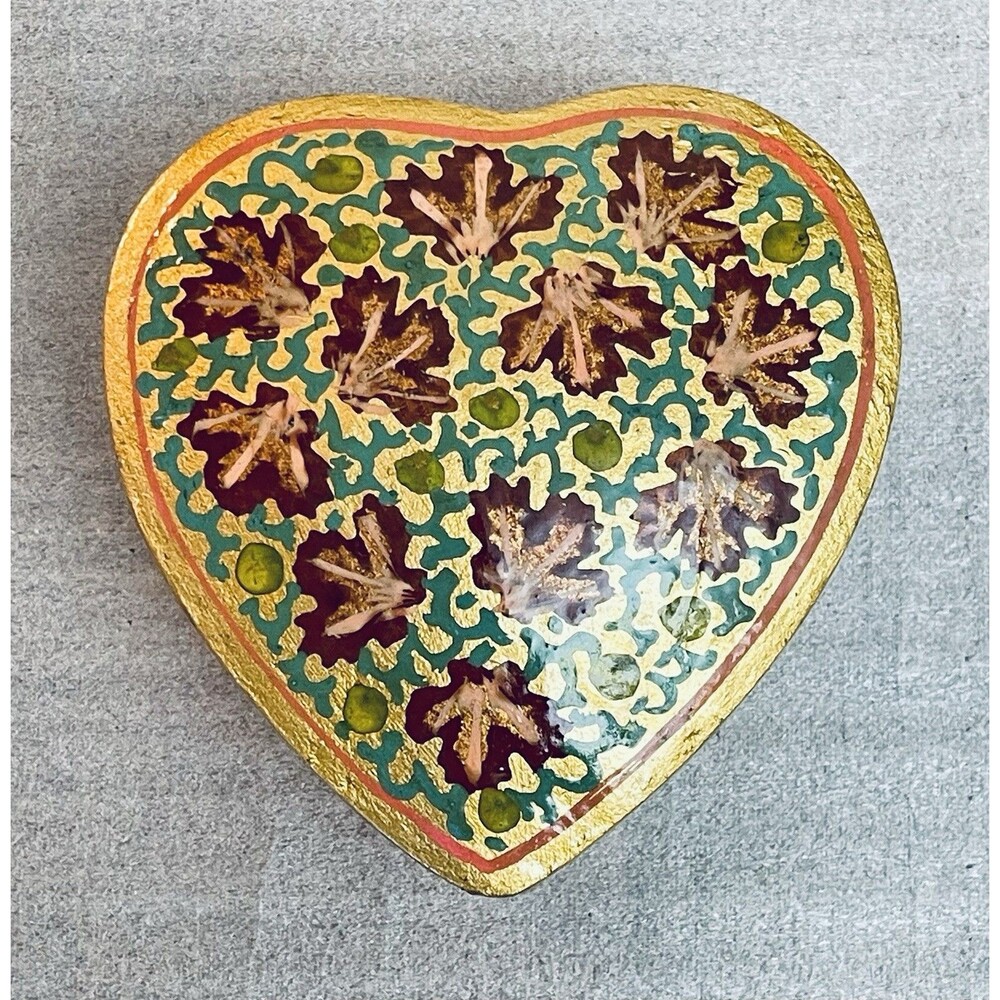 Vintage Hand Painted Paper Mache Trinket Box Gold W Leaves Red Green 4"x4"x1.75" - Picture 2 of 9
